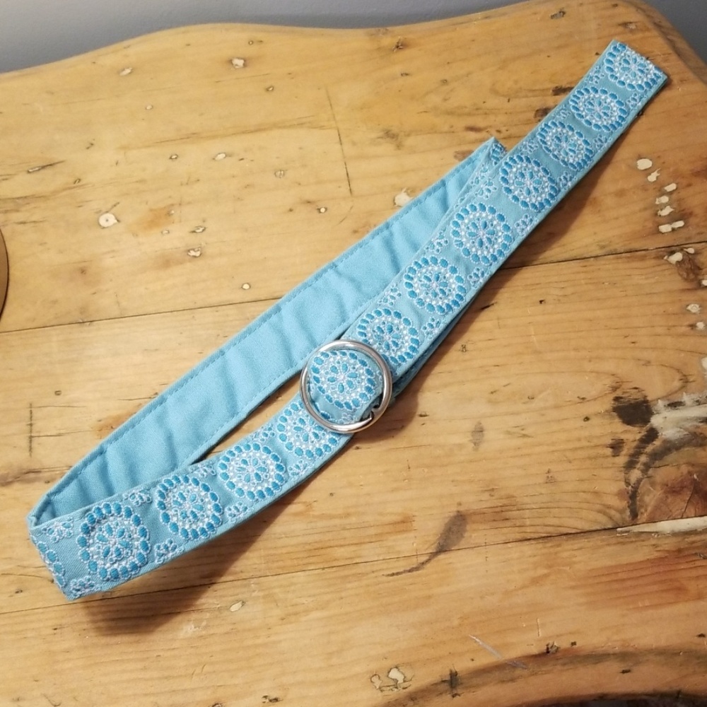 Talbot's embroidery teal belt Sz S
